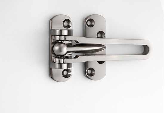 Bảo vệ cửa ra vào bằng kim loại110 × 68 mm Để hạn chế mở cửa