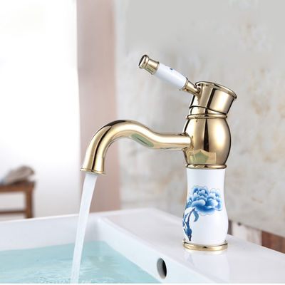 Máy rửa chén bình retro Golden Commercial Kitchen Faucets Phong cách cổ điển